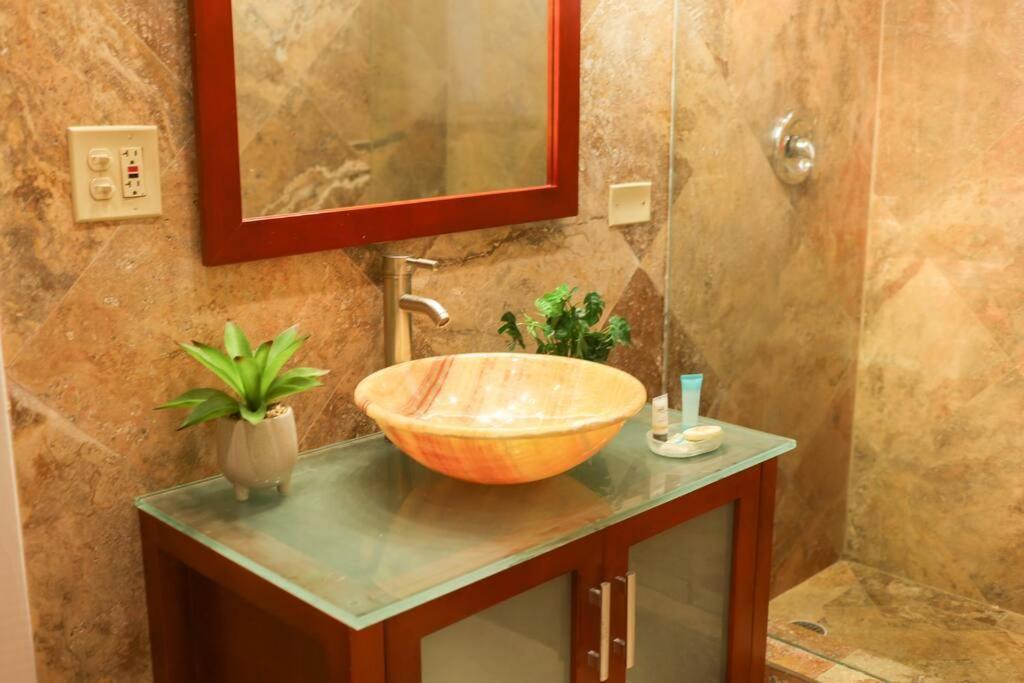 Sailfish Villa Luxury Beachfront Estate Magens Bay Cruz Bay Exteriör bild