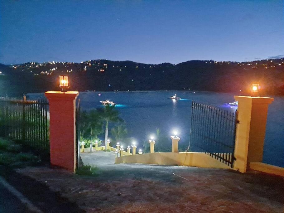 Sailfish Villa Luxury Beachfront Estate Magens Bay Cruz Bay Exteriör bild